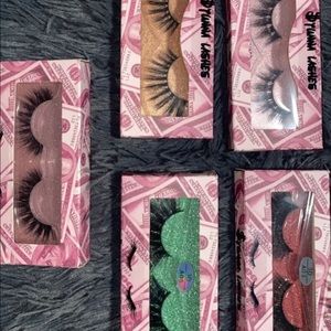 Mink lashes all 3 of them make a offer !!!